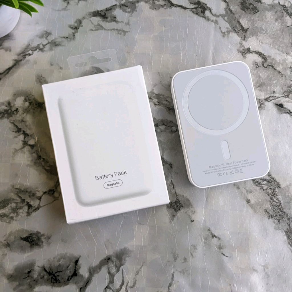 10,000mAh Magnetic Wireless Power Bank – Snap & Charge On the Go